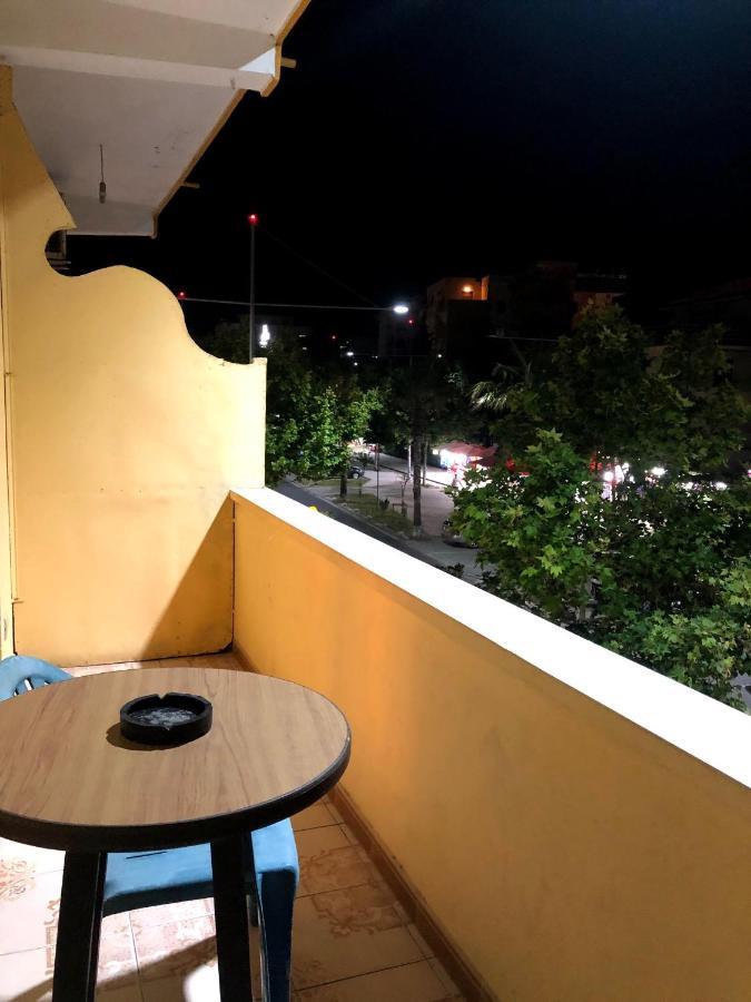 Vogli'S House Apartments & Rooms Durrës Exterior foto