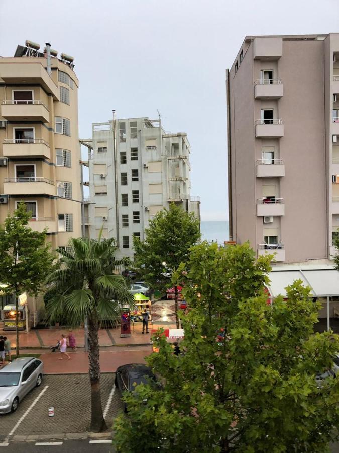 Vogli'S House Apartments & Rooms Durrës Exterior foto