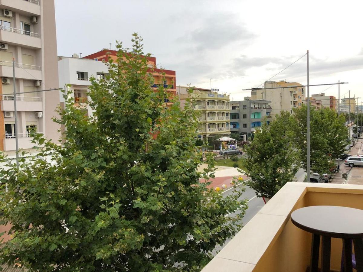 Vogli'S House Apartments & Rooms Durrës Exterior foto